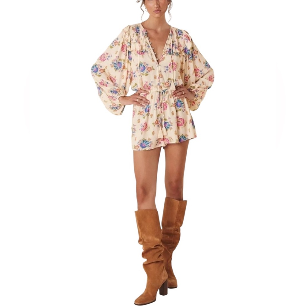 SPELL Solstice Cream Floral Long Sleeve Romper‎ Ruffles Smocking Tassels size XS